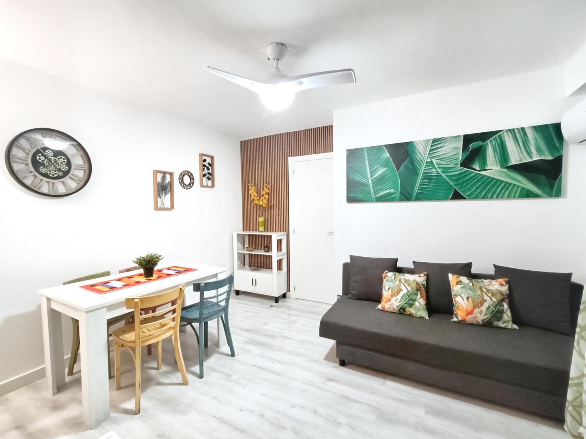 Apartamentos Casanostra Салоу Екстер'єр фото