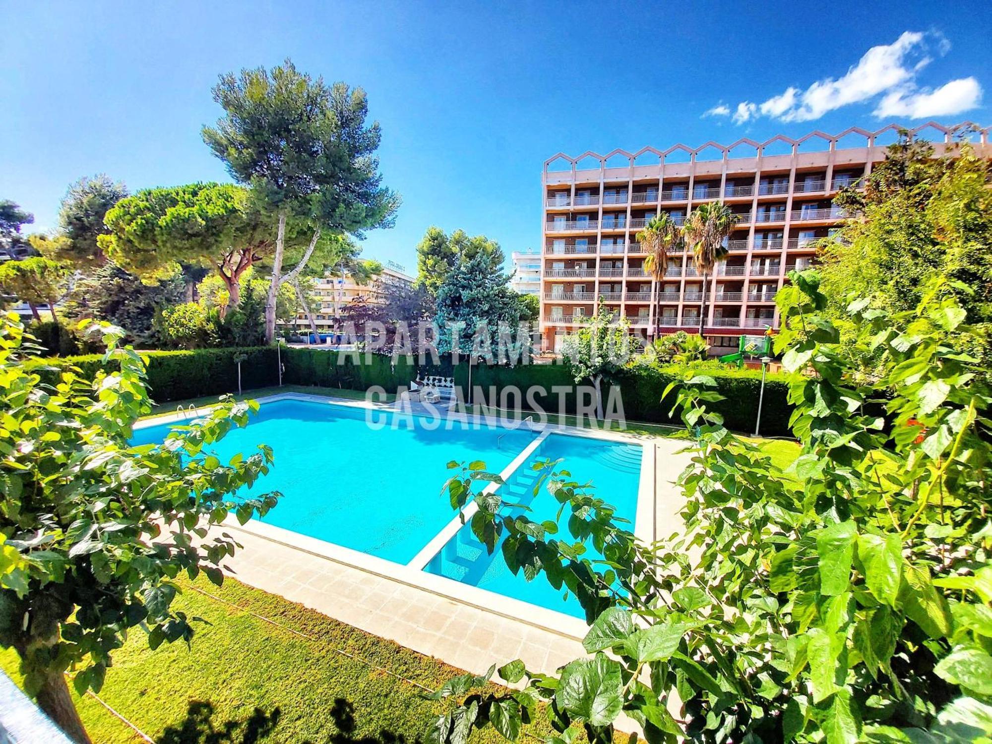 Apartamentos Casanostra Салоу Екстер'єр фото