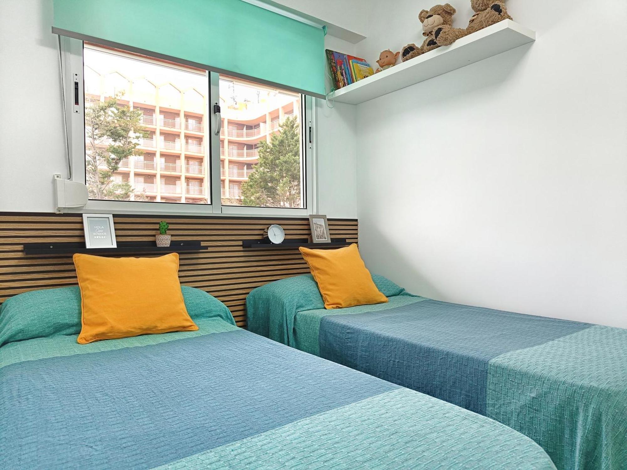 Apartamentos Casanostra Салоу Екстер'єр фото
